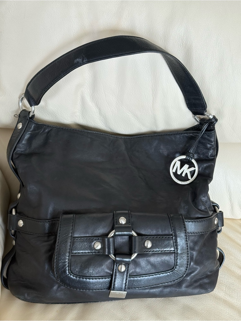 Michael Kors Black Leather Shoulder Bag - Picture 2 of 15